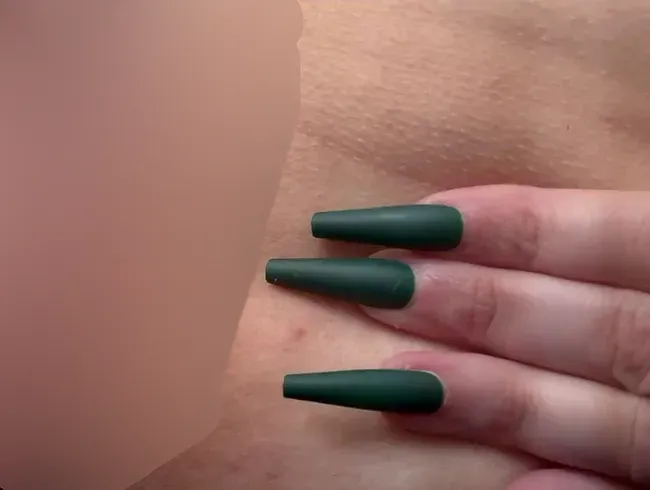 Ich dehne meinen geilen Arsch