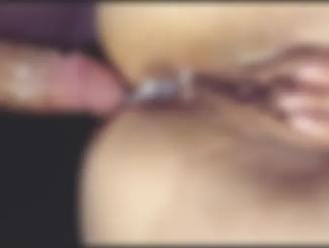 Schön ANAL penetriert! Er durfte heute in mein enges ARSCHLOCH spritzen!!