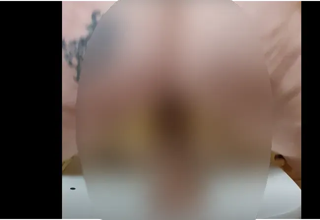 Doggy auf pferdeschwanz gesetzt