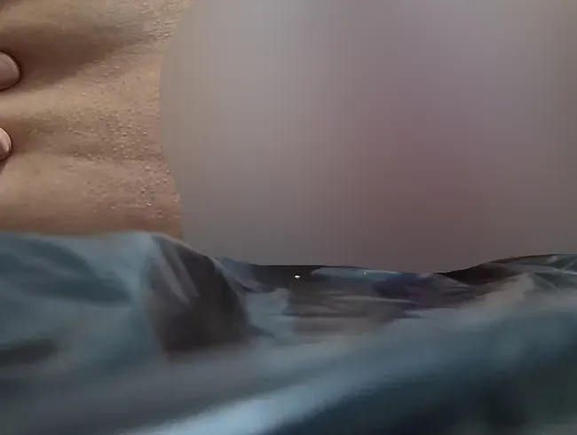 Ohhhh mein Gott was macht er mit mir? Fickmaschine zerfickt mir mein enges Arschloch....