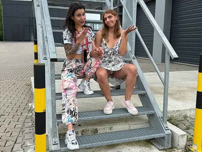 TOP-SECRET - MILAs 1. Mal AO-ANAL beim GRUPPENSEX mit 2 SCHWÄNZEN & MILAs großes Geheimnis!