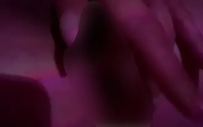 Vor dem Schlafen gehen meine pussy und meinen arsxh schön verwöhnen