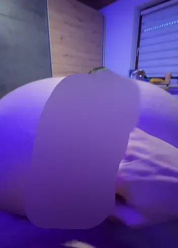 Schön geil nochmal den Schwanz geritten vor der Venus !??