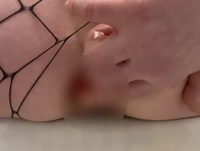 Wieder geile Analspiele mit Bällen