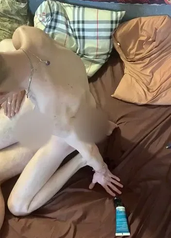 Heißer Fick mit jungem Twink und Sperma auf engem Arschloch