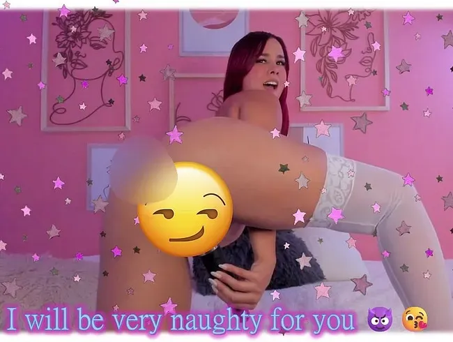 in meinem Zimmer schmutzig mit meinen Fingern und meinem Dildo spielen