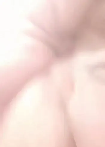 die Fotze der Hure wird gefickt, benutzt und ausgefüllt - SissyDiva Anal Video