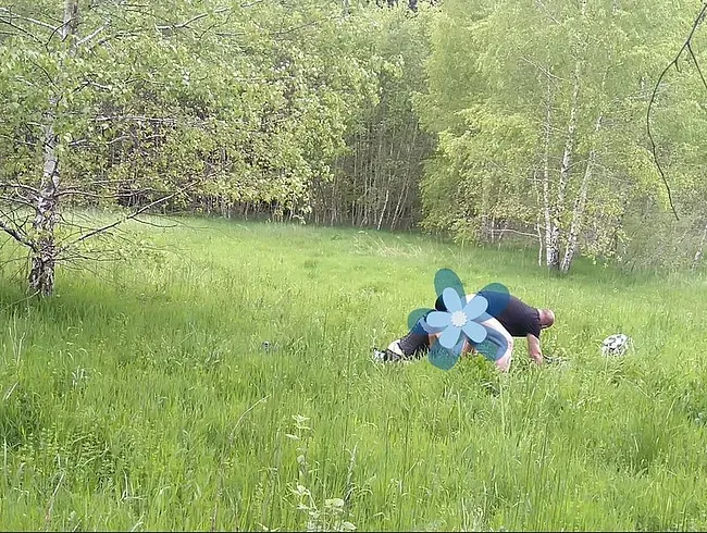 Geile Milf leckt ihren 30 Jahre alten, haarigen Freund