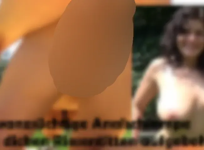 Schwanzsüchtige Analschlampe mit dicken Riesentitten aufgebohrt!!