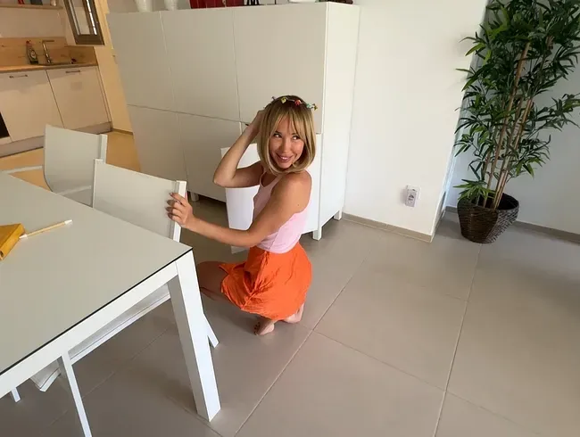 Sie bekommt einen Orgasmus, wenn sie mit einem Analplug einen Blowjob gibt, und das ist noch nicht alles